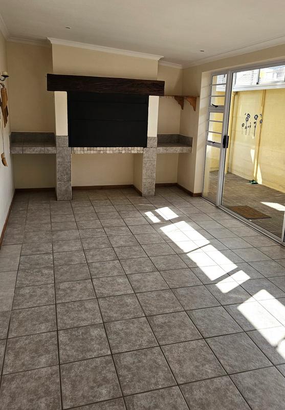 3 Bedroom Property for Sale in Sonstraal Heights Western Cape